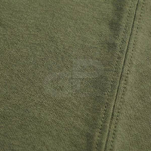 Elegante camiseta para el Día de la Madre con un estampado de frases elegante y un look informal y relajado. - Product Image 5