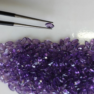 Améthyste naturelle africaine 5x2,5 mm, taille marquise, meilleure qualité, violet foncé, pierre précieuse en vrac pour la fabrication de bijoux - Product Image 1
