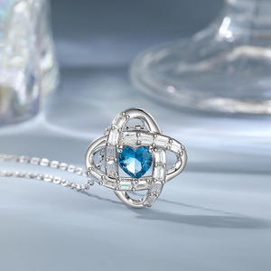 สร้อยคอ Jeulia Love Knot ประดับพลอยประจำเดือนเกิด ทำจากเงินสเตอร์ลิง ชุบโรเดียมสีโรสโกลด์ - Product Image 6