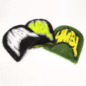 Bonnet d'hiver en mohair avec logo personnalisé Bonnets de marque privée de qualité en différentes couleurs Matériau de qualité fabriqué - Product Image 5