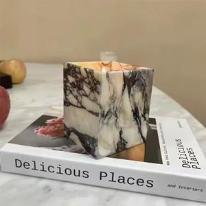 Tarro de vela de mármol hecho a mano por H.M.A Handicrafts para mezcla de cera de soja de vida serena con tarro listo de regalo estético moderno - Product Image 3