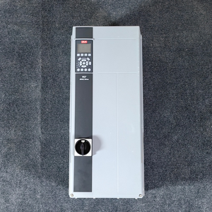 High Performance New Danfoss Vsd Danfoss Frequency Converter FC-103 Danfos <strong>Drive</strong> 15kW FC-103P15KT4E55H2X - Product Image 1