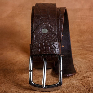 Cinturones de cuero vintage de moda para hombre de diseño clásico con hebilla de acero Material de cuero de vaca Tamaños personalizables - Product Image 4