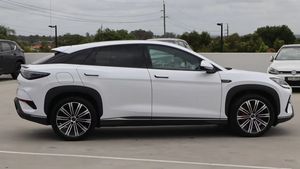 2025 B Y D SEALION 7 SUV performant 4x4 / Conduite à droite / Conduite à gauche - Product Image 2