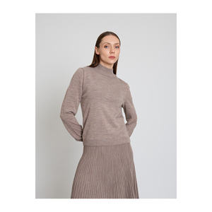 Suéter Clásico de Cuello Alto - Product Image 4