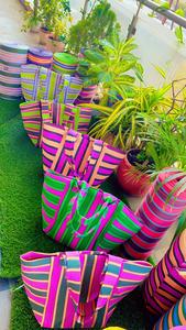 Sacs tissés à rayures en nylon recyclé indien fabriqués en Inde Sacs et pochettes de marché multicolores écologiques fabriqués en Inde. - Product Image 3