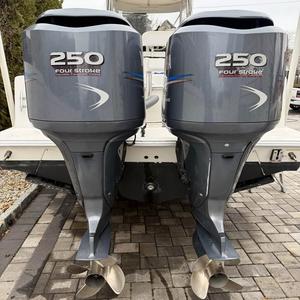 Moteur hors-bord Yamaha 150 CV 4 temps de qualité supérieure à vendre – Performances marines puissantes conçues pour une utilisation à long terme - Product Image 3