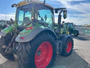 รถแทรกเตอร์ฟีนด์ท 900 วาโร่ 4x4 มือสอง รถไถนาสำหรับงานเกษตร ขับเคลื่อน 4 ล้อ สำหรับงานภาคสนาม - Product Image 5