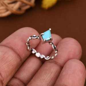 Anillo de Plata de Ley con Zirconia Engastada, Joyería Boho de Lujo Hecha a Mano, Gema del Suroeste, Regalo de Boda para Ella - Product Image 4