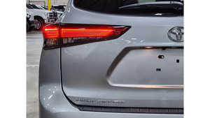 โตโยต้า ไฮแลนเดอร์ XLE FWD ปี 2022 สภาพดี ใช้งานน้อย - Product Image 2