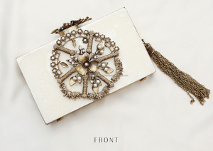 Fabriqué à la main en nacre pochette sac à main femmes Design de luxe unique parfait pour les mariages cocktails en vente - Product Image 4