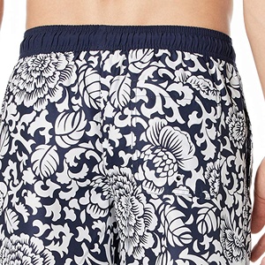 Vente en gros de shorts de bain taille haute à cordon pour hommes XS, vêtements de plage décontractés avec impression personnalisée - Product Image 2