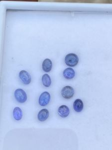 หินแทนซาไนต์ธรรมชาติที่น่าตื่นตาตื่นใจอัญมณีทรงหลังเบี้ยทรงหลวมสี19.05กะรัต - Product Image 3