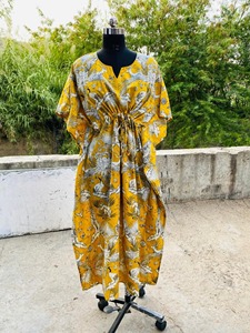 Robe kaftan à imprimé jungle moutarde : Vêtement de nuit en coton indien fait à la main - Product Image 5