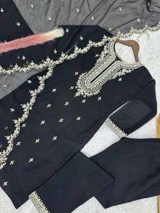 Soirée et soirée Trendy Salwar Kurta Robe Noir Faux Georgette Tissu avec Soie Indienne Lehenga Choli pour Femme - Product Image 3