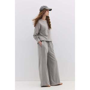 Pantalon de survêtement large pour femme 100 % coton avec poches, idéal pour l'extérieur - Product Image 4