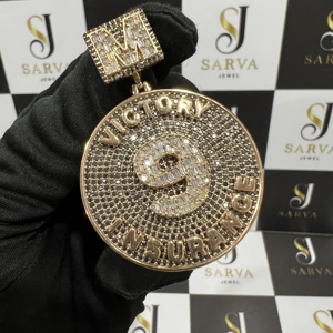 Pendentif en argent 925 plaqué or rose, grand pendentif hip-hop, entièrement serti de diamants en moissanite VVS personnalisés pour hommes - Product Image 1