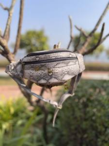 Cinturón de Cuero Auténtico con Estampado de Serpiente, Diseño Occidental, con Bolsillo en la Cintura, Bolso de Viaje Moderno, Tipo Pitón, Fácil de Llevar, Cinturón para Dinero, Multiusos - Product Image 3