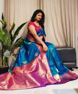 Saree de seda de temporada con detalles de volantes y pallu bordado para sofisticación de temporada. - Product Image 6