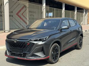 Changan X5 Plus 1.5 T 2025 à traction avant essence |   Blanc/Noir - Product Image 2