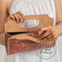 LW Original hand gefertigte Leder Brieftasche Clutch Bag für Frauen Hand geschnitzten Vintage-Stil mit Reiß verschluss Tragbare Trend ing Sommer 2024