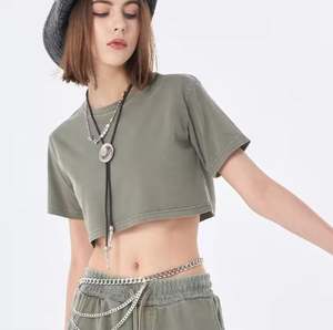 T-shirt court pour dames Vente en gros Logo personnalisé Streetwear Style OEM Fournisseur d'usine - Product Image 4