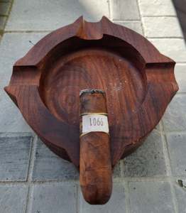 Nouveau meilleur design cendrier en bois comptoir de table cigarette cendrier pour hôtel restaurant bureau à domicile intérieur extérieur vente en gros - Product Image 4