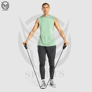 Débardeur de sport personnalisé pour hommes avec logo, idéal pour la musculation, la course et la gym. - Product Image 2