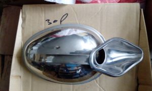 Urinoir réutilisable en acier inoxydable de qualité hospitalière pour hommes et femmes, alimentation manuelle, toilettes pratiques, bacs à urine pour lit, bouteille à pipi pour - Product Image 6