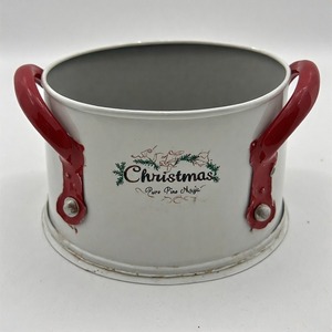 Jardinera Noel Garden Bloom fabricada en metal resistente a la intemperie para exhibición festiva al aire libre con atractivo rústico y alegría navideña - Product Image 2