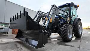 Tractor de Ruedas 4x4 de 75HP con Caja de Cambios Automática y Motor para Uso Agrícola, Transmisión por Engranajes, Aire Acondicionado - Product Image 3