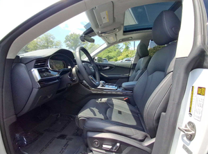 Seminuevo Clean 2024 Aud-i Q8 Prestige - Product Image 3