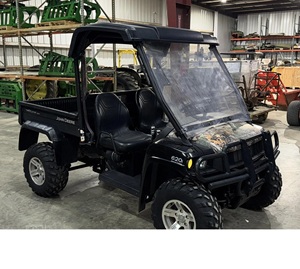 Tracteur à roues Gator XUV 620I 12HP d'occasion de 2009 avec moteur et boîte de vitesses - Product Image 1