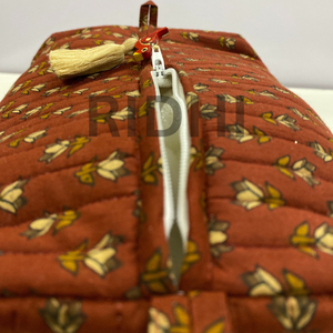 Bolsa de Mano Acolchada con Cierre, Estampado Floral, Ecológica, Reutilizable, Multiusos, para Cosméticos, Compras y Uso Diario - Product Image 4