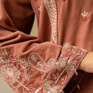 Traje Bordado para Mujer, Costura Premium, Conjunto de 3 Piezas, Hermoso Traje Bordado, Colores Personalizados Disponibles - Product Image 3