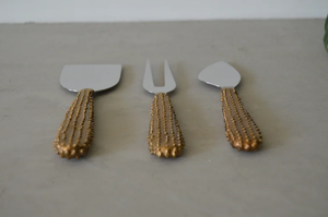 Juego de cuchillos para queso de acero inoxidable con diseño de mango dorado único a precio mayorista con personalización - Product Image 4