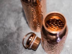 Bouteille d'eau antique en cuivre pur pour bureau, gym, yoga et ayurveda fabriqués à la main en Inde - Product Image 5