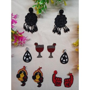 Pendientes de cuentas tejidos a mano con diseño personalizado de calidad de exportación para eventos minoristas y regalos disponibles a precio de exportación - Product Image 3