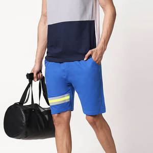 Vente en gros de shorts de mode d'été personnalisés en polyester 100% pour jeunes hommes pantalons de sport décontractés solides meilleur tissu à des prix abordables - Product Image 2