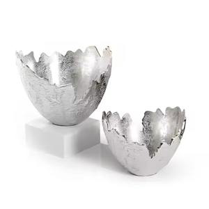 Bol décoratif floral en argent et or avec support de feuille élégant, parfait pour la décoration de table de luxe moderne et le choix de cadeaux - Product Image 4