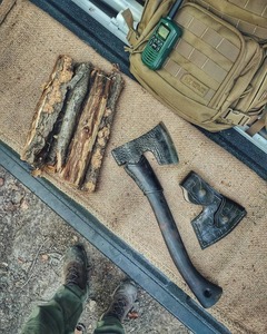 Haches artisanales de qualité: pour une expérience de chasse inoubliable! "Haches faites à la main, tranchantes et durables" - Product Image 5