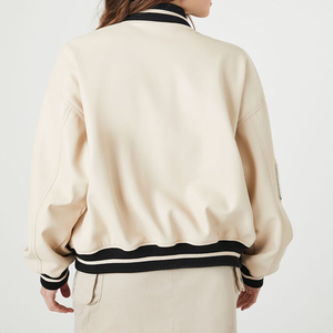 Chaqueta de béisbol de satén personalizada de alta calidad para hombres y mujeres Reversible con estampado de patrón sólido bordado abrigo de invierno - Product Image 1