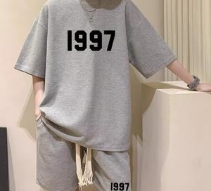 ชุดกีฬาสองชิ้นสำหรับฤดูร้อนของผู้ชายเสื้อยืดวาฟเฟิลแขนสั้นทรงหลวมสไตล์ลำลองแนววินเทจแบบถัก - Product Image 4