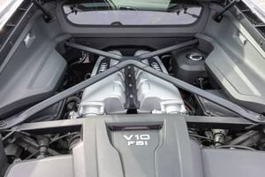 AUDI R8 V10 Coupé RWS 2018 MÁS VENDIDO, Motor V10 de 532 hp, Tracción Trasera - Product Image 5