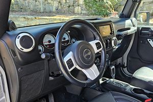 Jeep Wrangler Unlimited Polar Edition 4x4 2014 en Buen Estado - Product Image 3