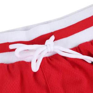Pantalones cortos transpirables para entrenamiento de verano para hombre, pantalones cortos para correr de poliéster y algodón de Color rojo con estampado de silicona - Product Image 5
