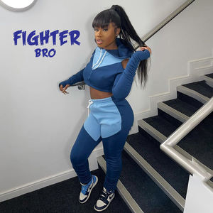 Ensemble de survêtement pour femmes avec sweat-shirt à capuche et jogging à taille élastique tissu doux et respirant parfait pour l'entraînement - Product Image 3