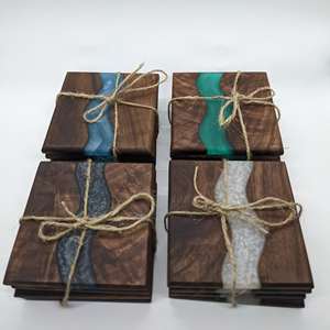 Juego de posavasos de madera hecho a mano en nogal negro oscuro con resina epoxi bien acabado, accesorio de decoración de comedor perfecto para el hogar - Product Image 1