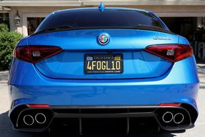 Alfa Romeo Giulia Quadrifoglio 2022 Usado en Buen Estado, Motor V6 Biturbo de 505 CV - Product Image 2