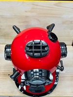 Casque de plongée rouge en laiton vintage, objet décoratif |   Casque de plongée antique pour les profondeurs marines